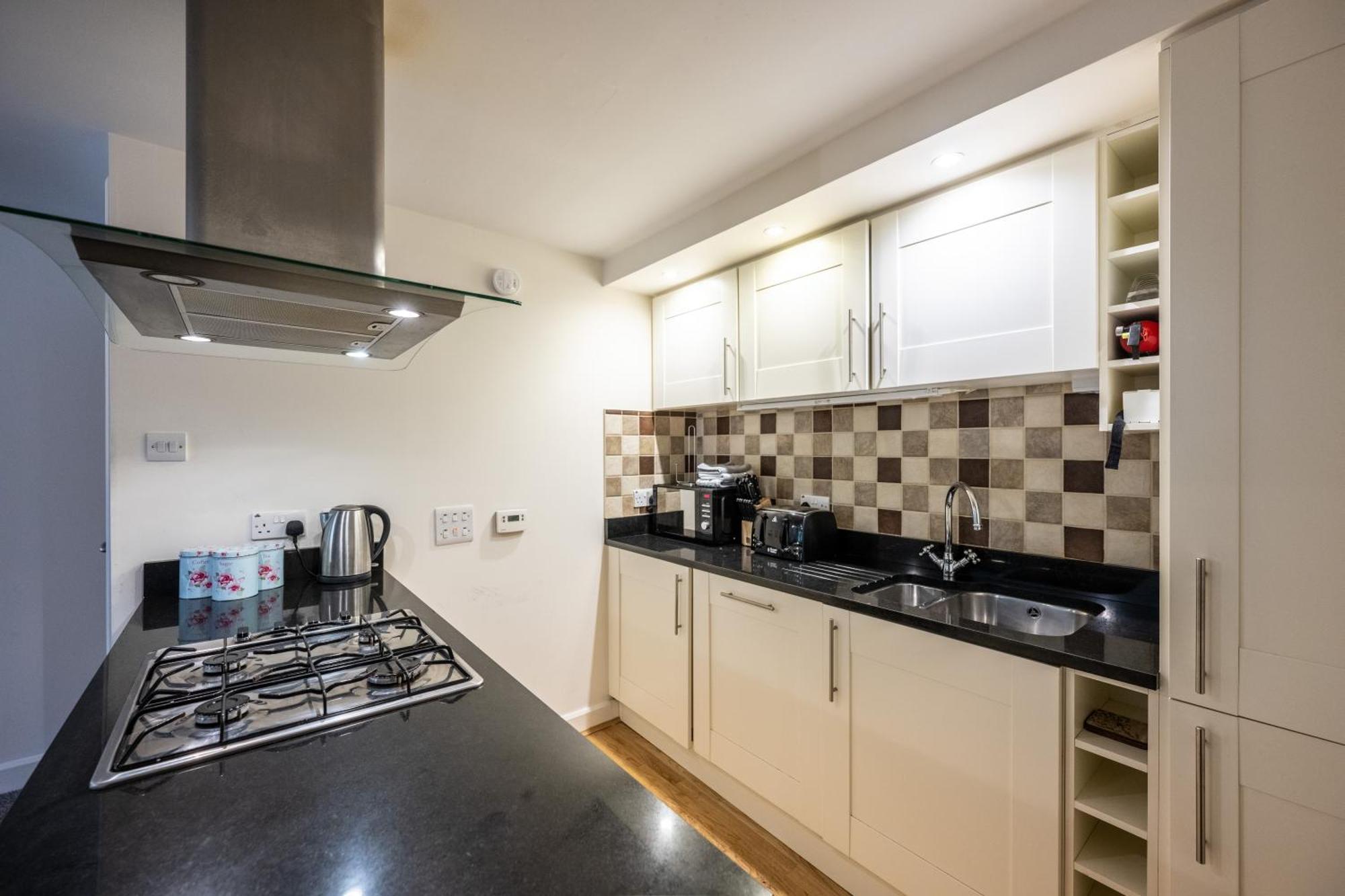 Raven Wing Apartments - Highland Club Scotland Форт-Огастус Екстер'єр фото